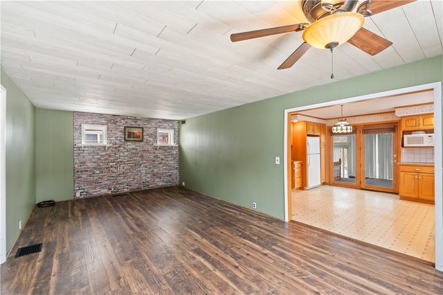 58 South Main Street, Avoca, NY 14809