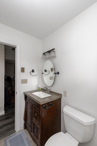 207 4th Avenue SE, Hillsboro, ND 58045