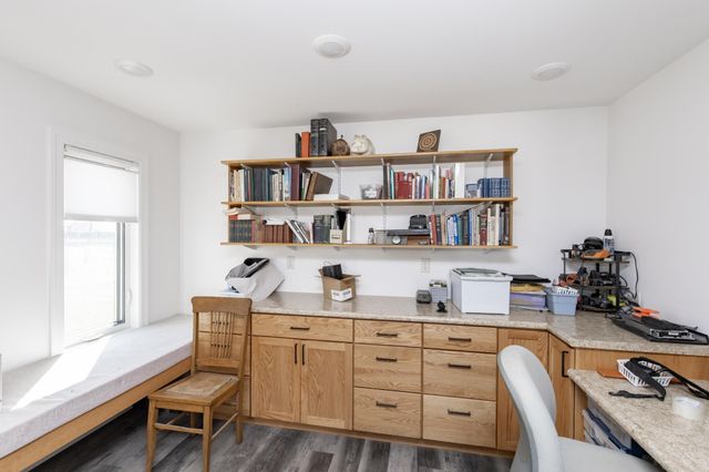 207 4th Avenue SE, Hillsboro, ND 58045