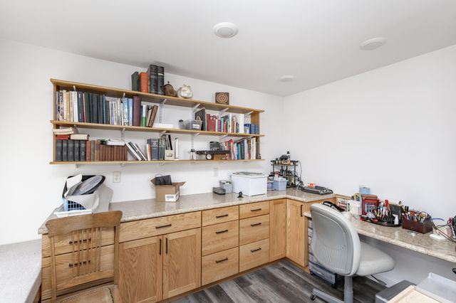 207 4th Avenue SE, Hillsboro, ND 58045