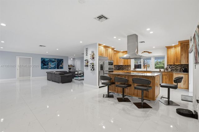 2918 Cleveland St, Hollywood, FL 33020