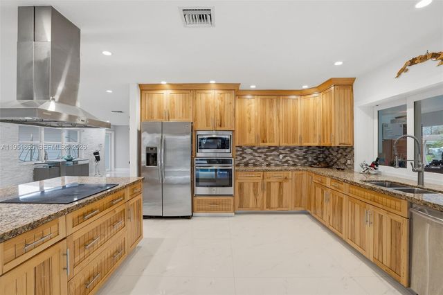 2918 Cleveland St, Hollywood, FL 33020