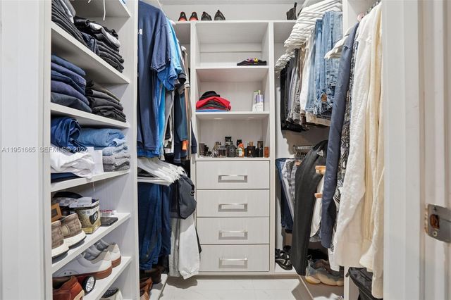 2918 Cleveland St, Hollywood, FL 33020