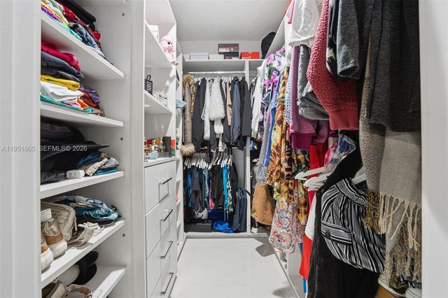 2918 Cleveland St, Hollywood, FL 33020