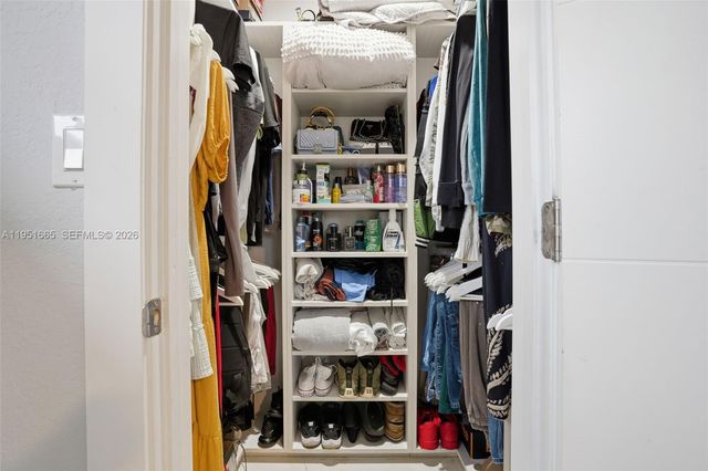 2918 Cleveland St, Hollywood, FL 33020