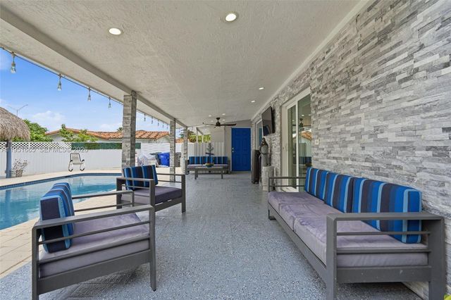 2918 Cleveland St, Hollywood, FL 33020