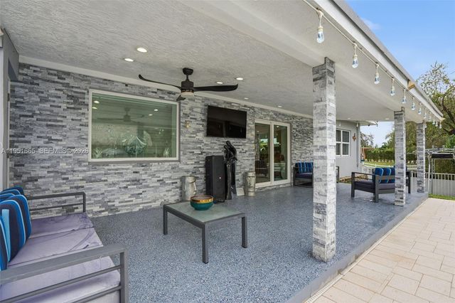 2918 Cleveland St, Hollywood, FL 33020