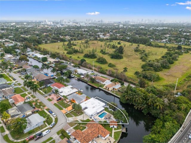 2918 Cleveland St, Hollywood, FL 33020