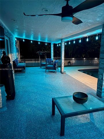 2918 Cleveland St, Hollywood, FL 33020