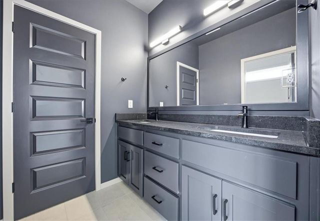 2230 SW Crown Drive, Lee's Summit, MO 64082