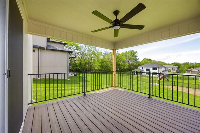 2230 SW Crown Drive, Lee's Summit, MO 64082