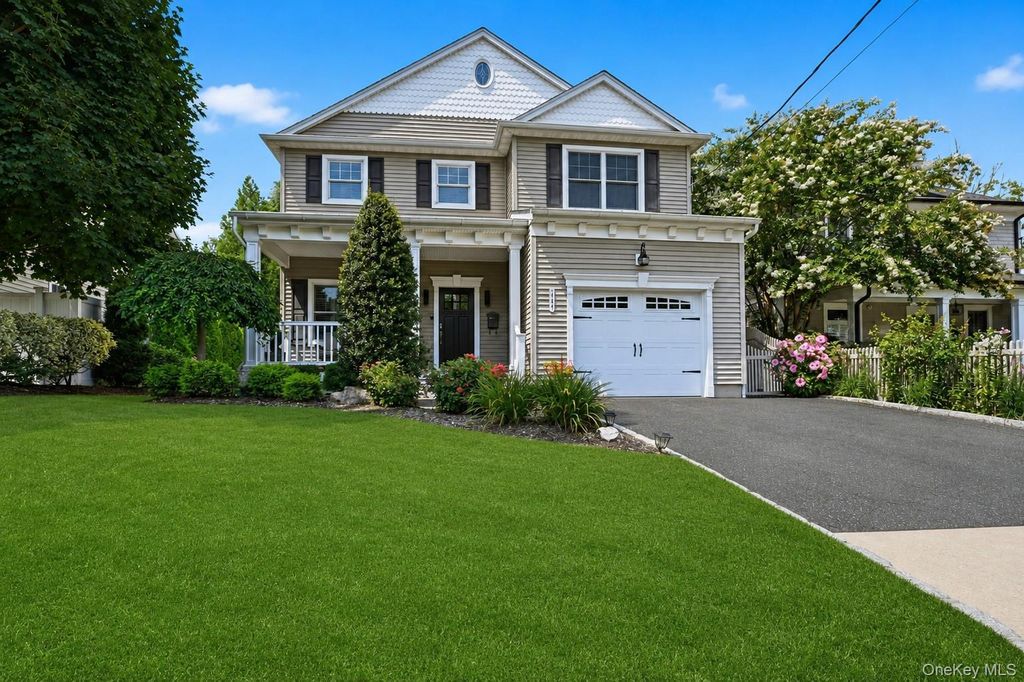 227 Nassau Road, Huntington, NY 11743