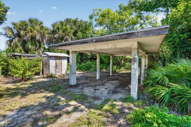811 SARABAY ROAD, Osprey, FL 34229