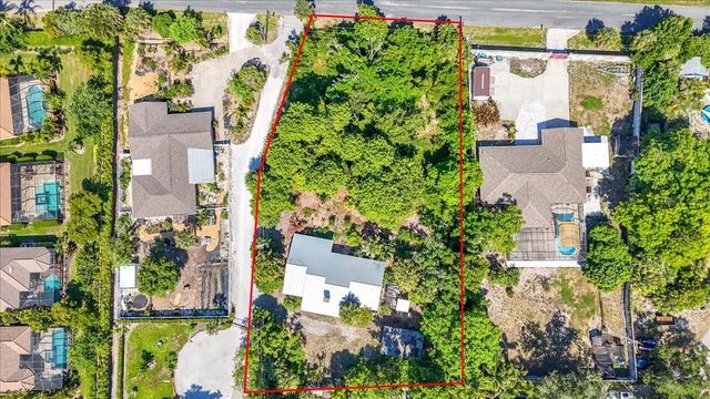 811 SARABAY ROAD, Osprey, FL 34229