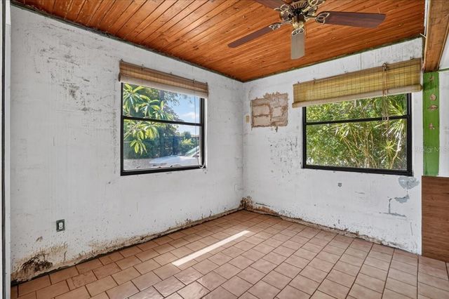 811 SARABAY ROAD, Osprey, FL 34229
