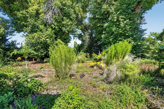 811 SARABAY ROAD, Osprey, FL 34229