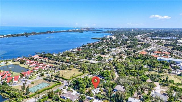 811 SARABAY ROAD, Osprey, FL 34229