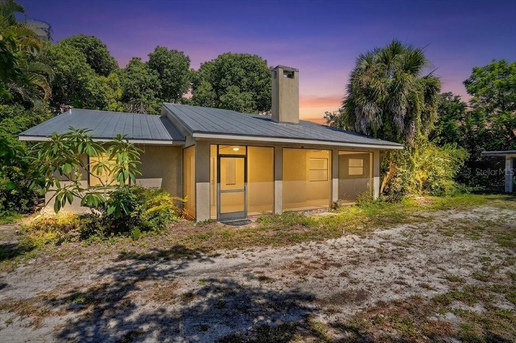 811 SARABAY ROAD, Osprey, FL 34229