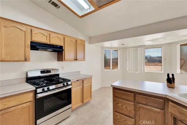 13475 Yakima, Apple Valley, CA 92308