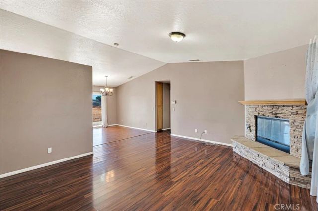 13475 Yakima, Apple Valley, CA 92308