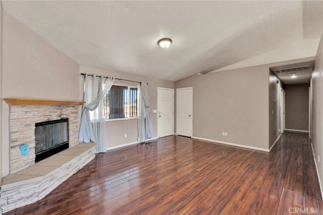 13475 Yakima, Apple Valley, CA 92308