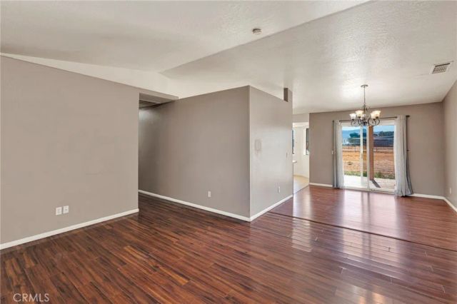 13475 Yakima, Apple Valley, CA 92308