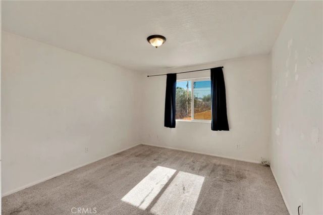 13475 Yakima, Apple Valley, CA 92308