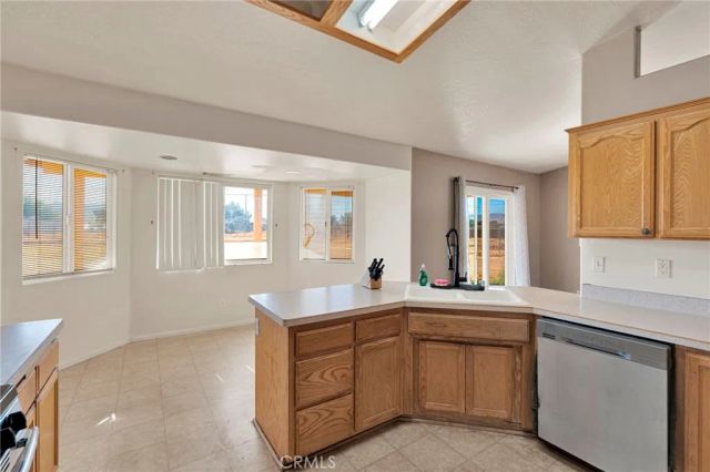 13475 Yakima, Apple Valley, CA 92308