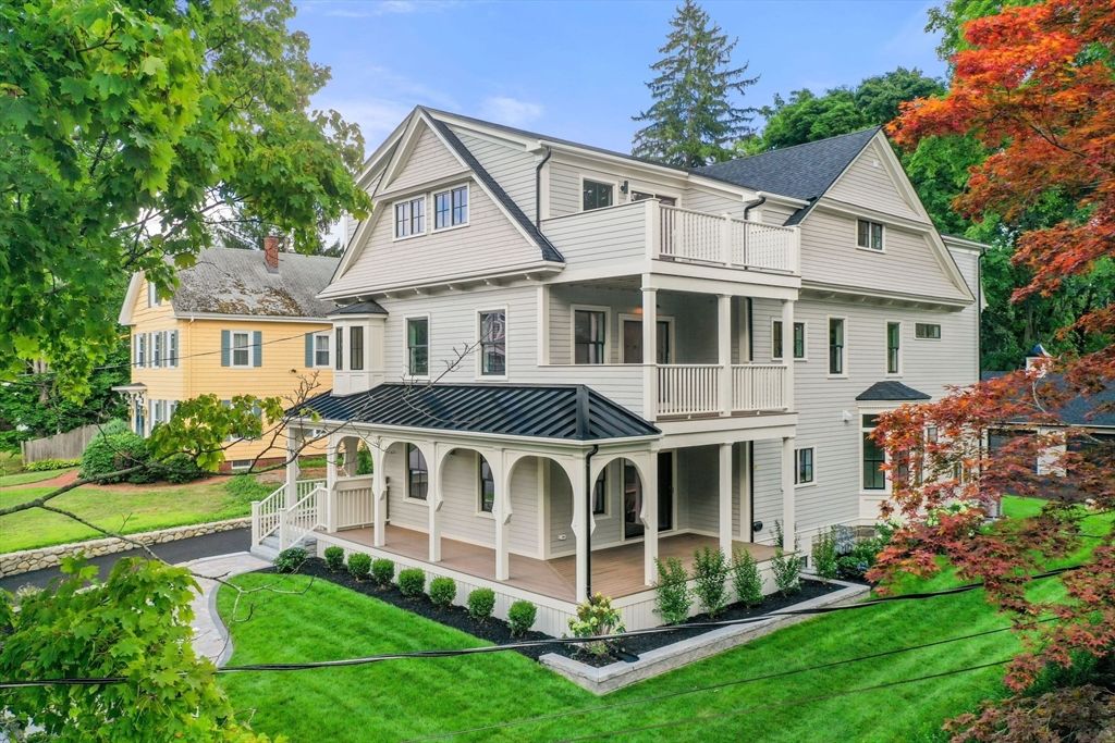 20 Lawrence St 3, Wakefield, MA 01880