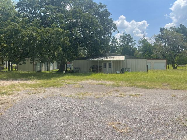 805 N Main Street, Jewett, TX 75846