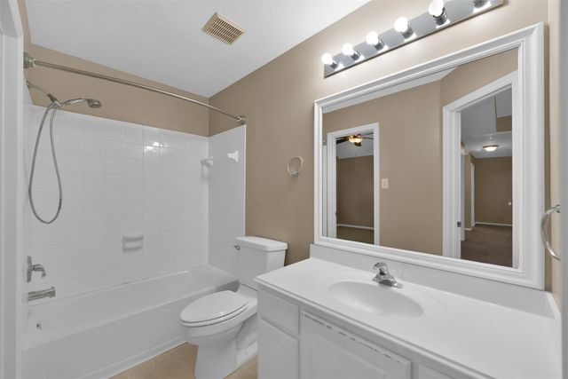 31 S Downy Willow Circle, The Woodlands, TX 77382