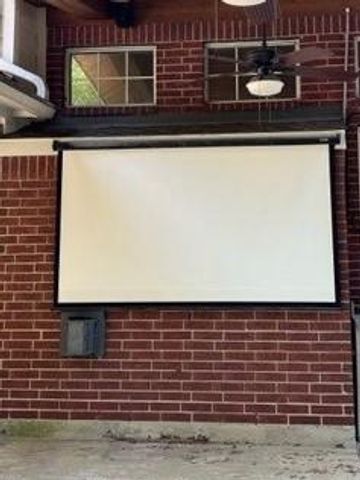 31 S Downy Willow Circle, The Woodlands, TX 77382