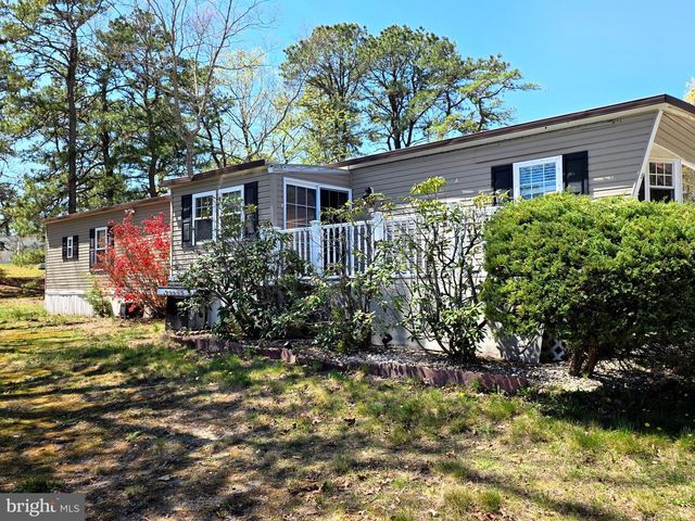 5 RUTH RD, Barnegat, NJ 08005