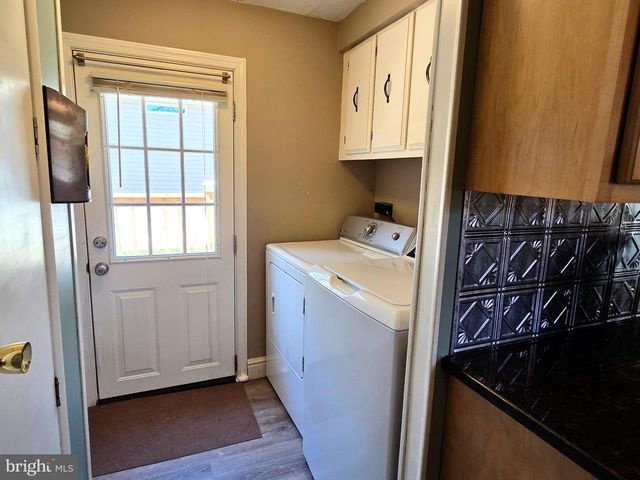 5 RUTH RD, Barnegat, NJ 08005