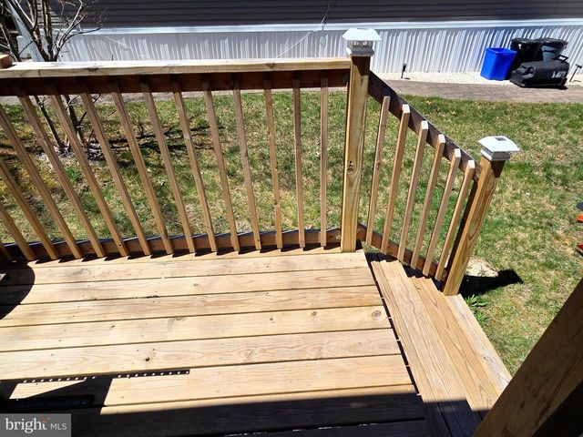 5 RUTH RD, Barnegat, NJ 08005