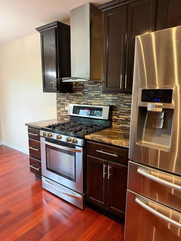 220 Hawthorne Court A2, Schaumburg, IL 60193