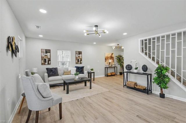 629 Chapel ST, Hampton, VA 23669