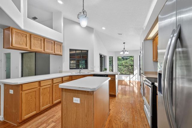 4943 TREASURE CAY ROAD, Tavares, FL 32778