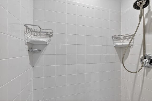 4943 TREASURE CAY ROAD, Tavares, FL 32778