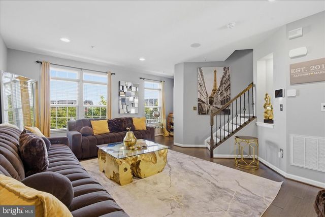 3608 WRIGHT TER NE, Washington, DC 20018