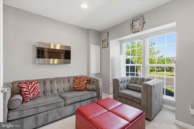 3608 WRIGHT TER NE, Washington, DC 20018