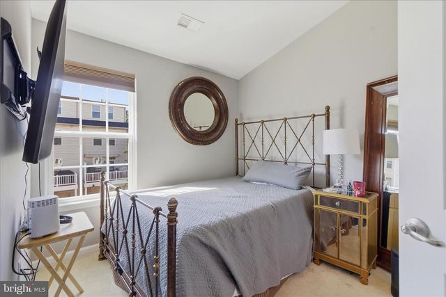 3608 WRIGHT TER NE, Washington, DC 20018