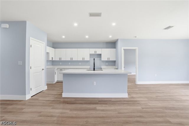 2720 NW 20th TER, Cape Coral, FL 33993