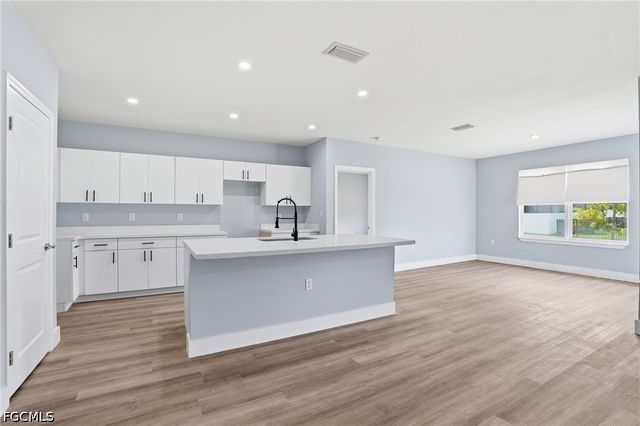 2720 NW 20th TER, Cape Coral, FL 33993