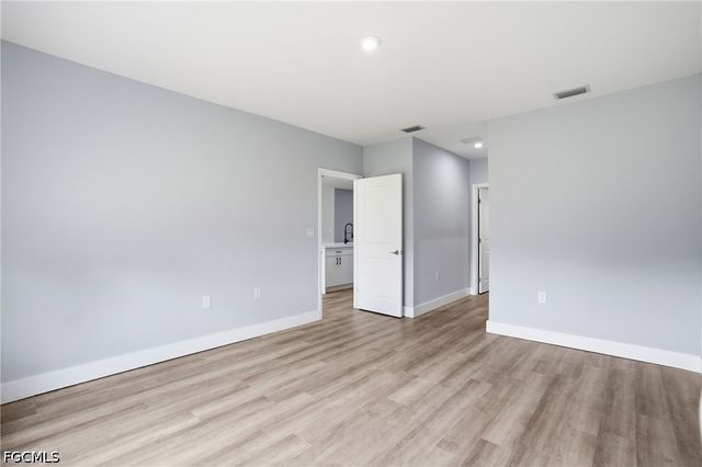 2720 NW 20th TER, Cape Coral, FL 33993