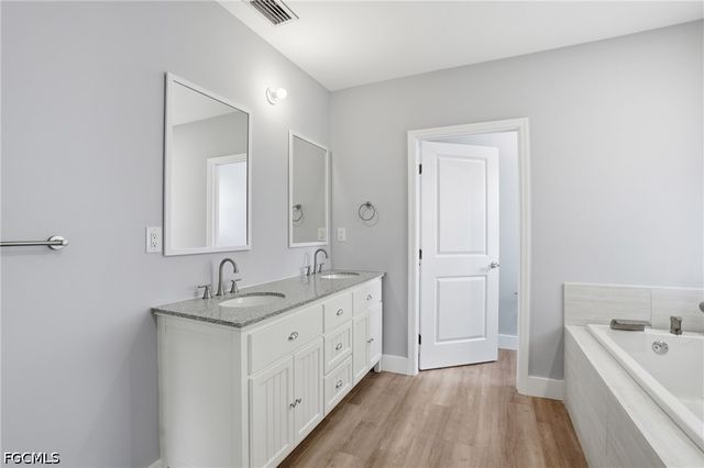 2720 NW 20th TER, Cape Coral, FL 33993