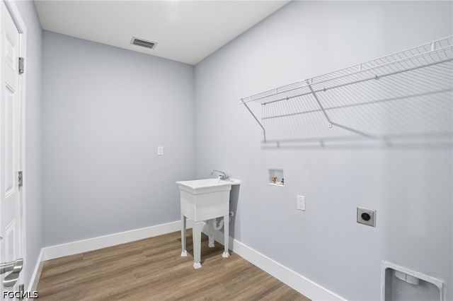 2720 NW 20th TER, Cape Coral, FL 33993