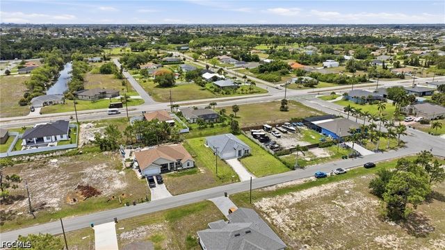 2720 NW 20th TER, Cape Coral, FL 33993
