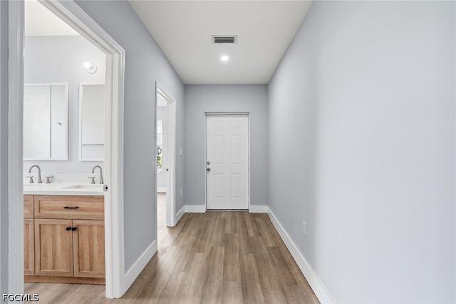 2720 NW 20th TER, Cape Coral, FL 33993