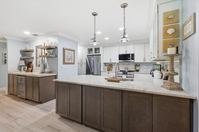 114 Ocean Dunes Circle Circle, Jupiter, FL 33477